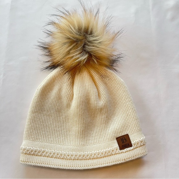 Breck/Screamer Ivory Knit Hat Beanie Cap PomPom Wool Acrylic Blend Warm, Lined - Picture 2 of 14